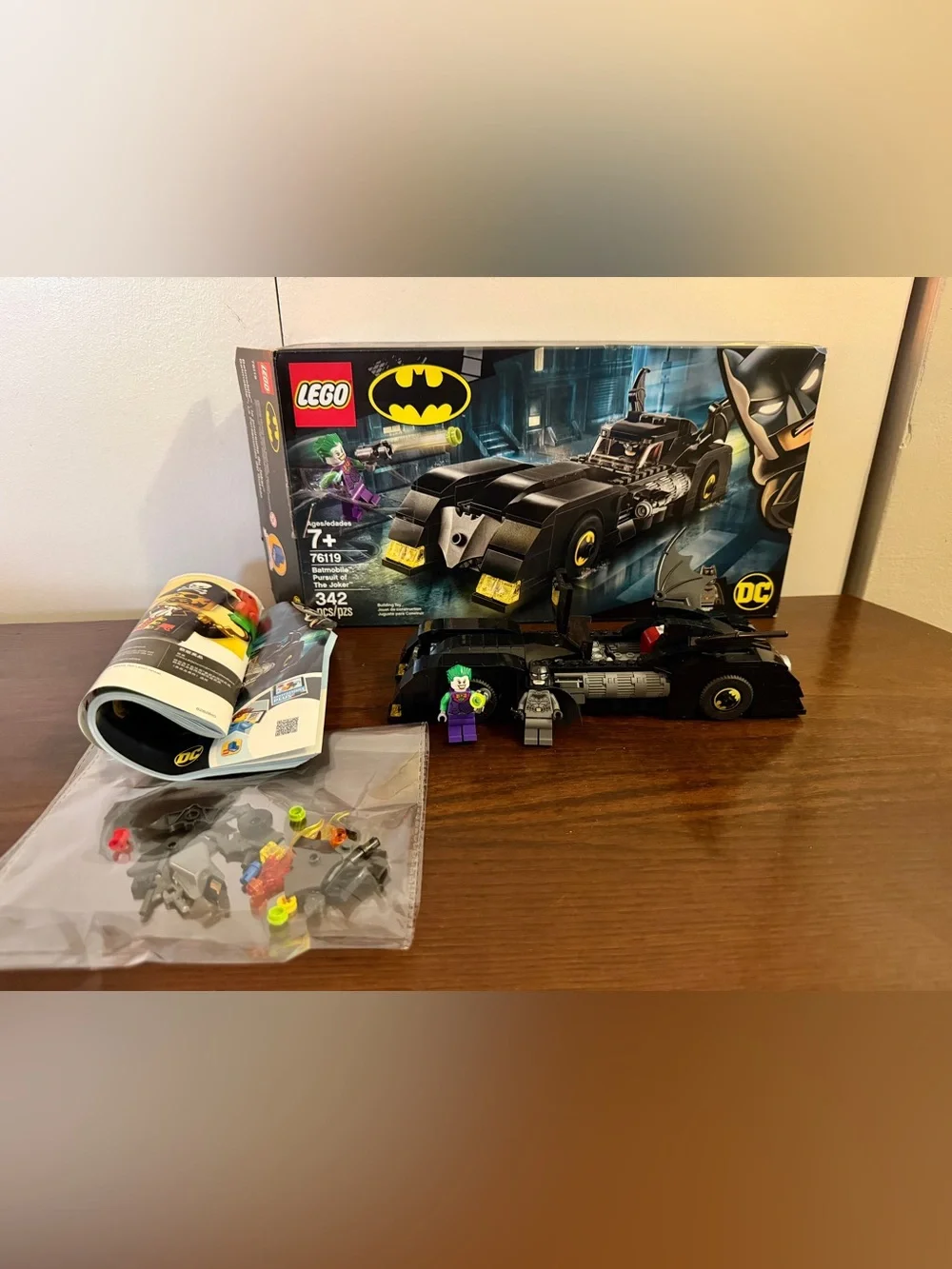 Lego Batman Batmobile Pursuit of The Joker 76119